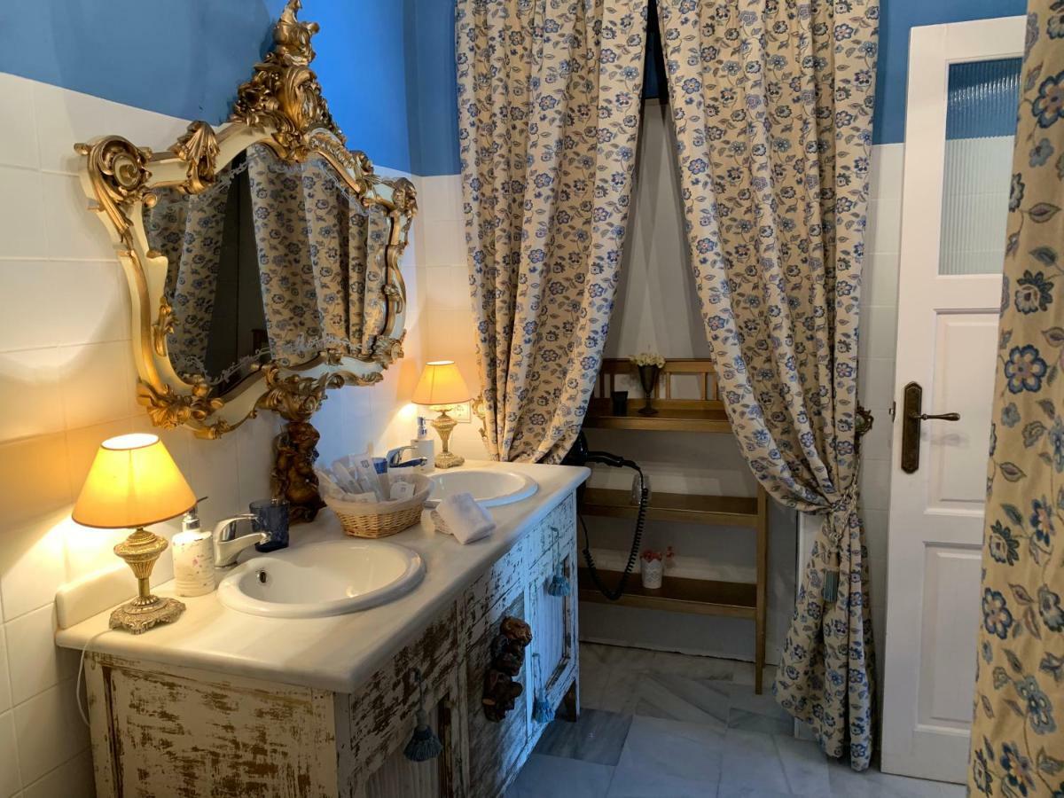 Bed & Breakfast Casa Palacio Jerezana 3*